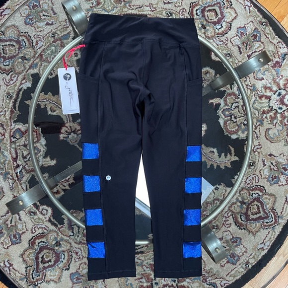 X by Gottex Capri Leggings Phone Pockets NWT - XS - Picture 2 of 5